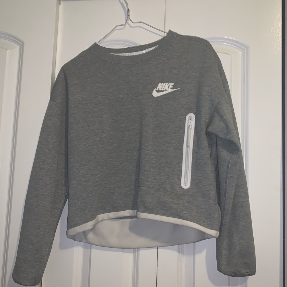NIKE tech fleece grey long sleeve size XS